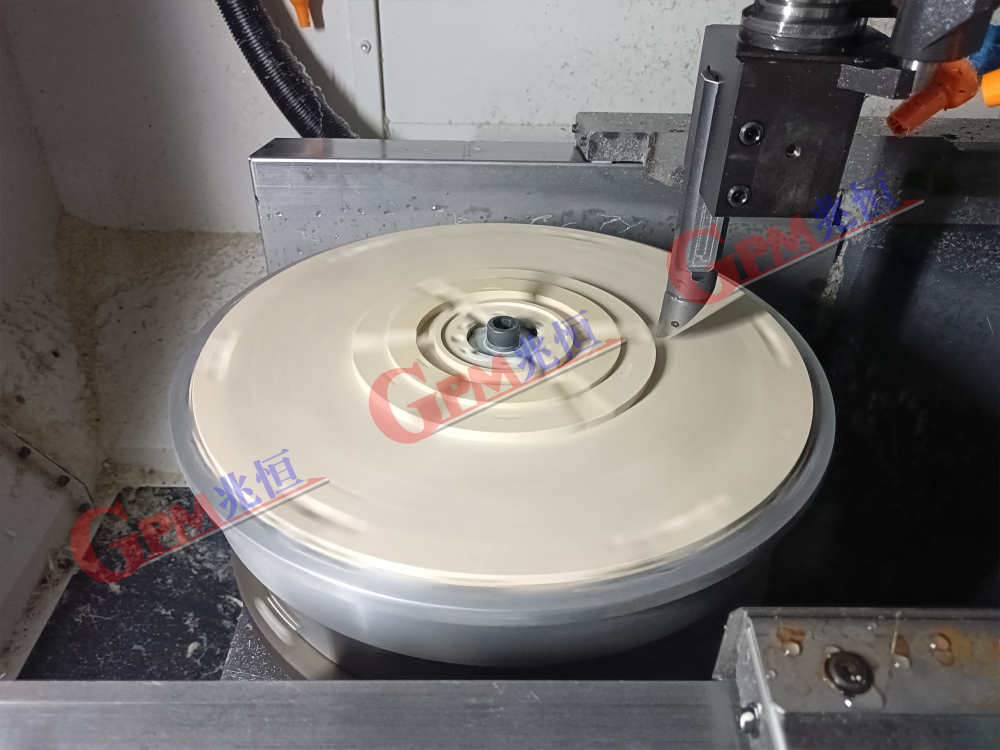 機械加工實景照片 9：車銑復合（五軸）